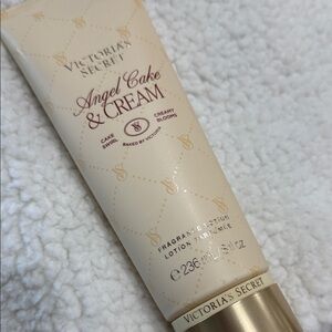 Victoria's Secret Angel Cake & Cream Fragrance Lotion. Cake Swirl, Creamy Blooms